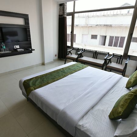 Anand Niketan By Bonjour - On The Ganges Hotel Haridwār Buitenkant foto
